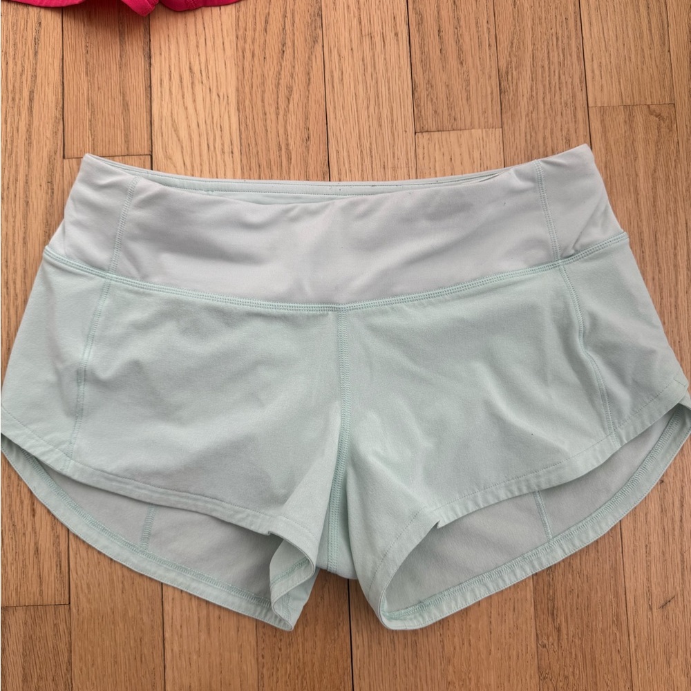Lululemon - Hotty Hot 2.5in Size 2